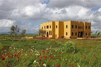 Riad Le Ksar De Fes Aïn Cheggag