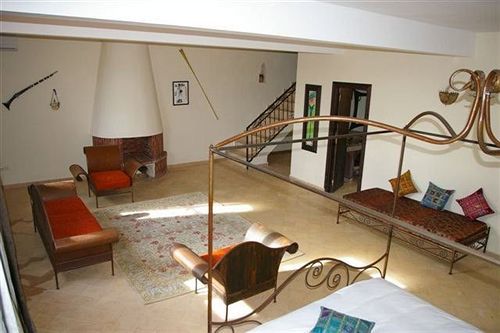 Le Ksar De Fes Aïn Cheggag